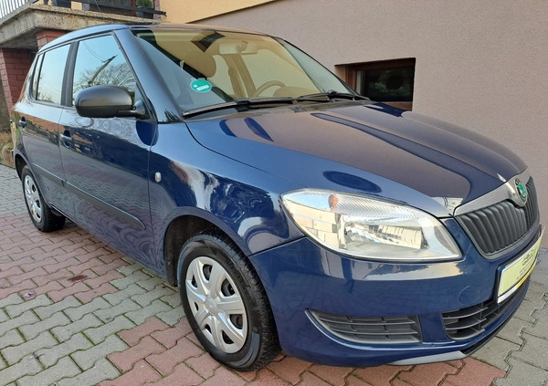 Skoda Fabia cena 15990 przebieg: 215799, rok produkcji 2011 z Chodzież małe 211